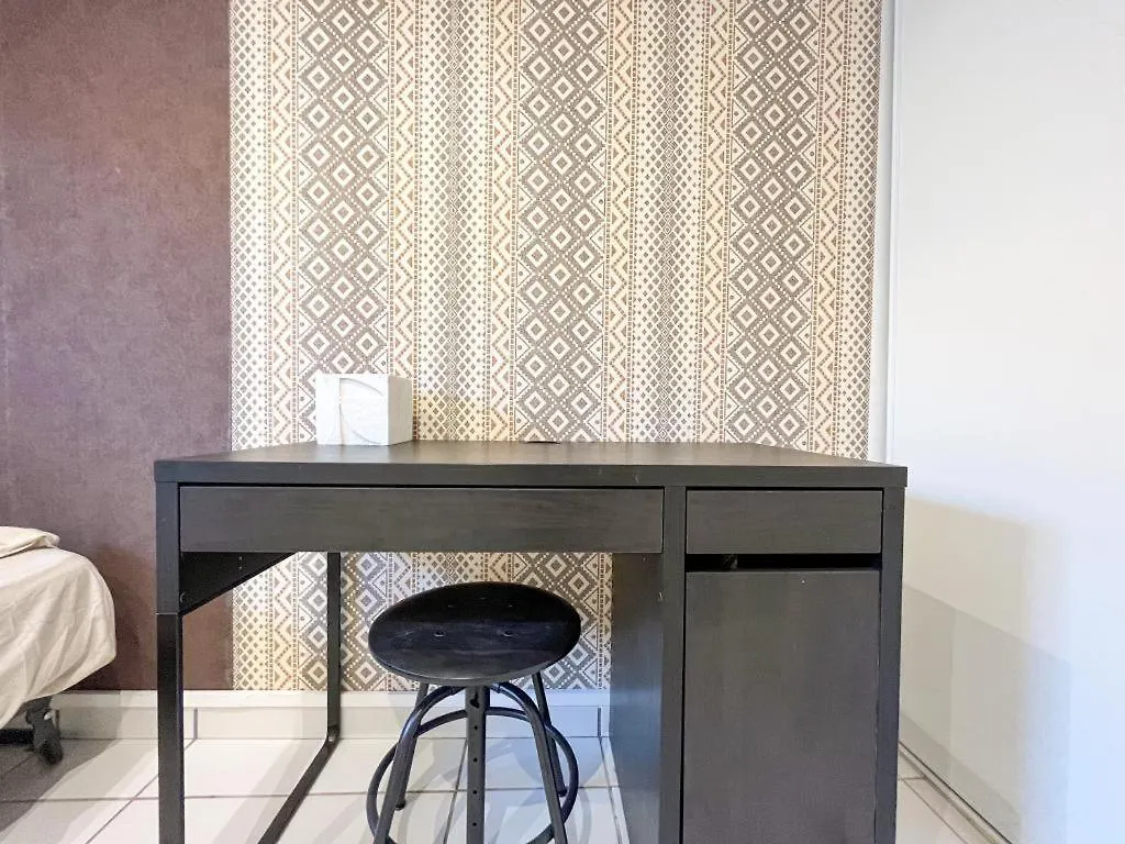Suite Elton Villeurbanne France